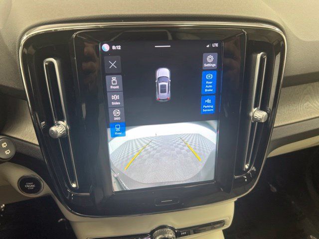 Certified 2023 Volvo XC40 B5 Ultimate w/ Protection Package Premier AWD/4WD image 19