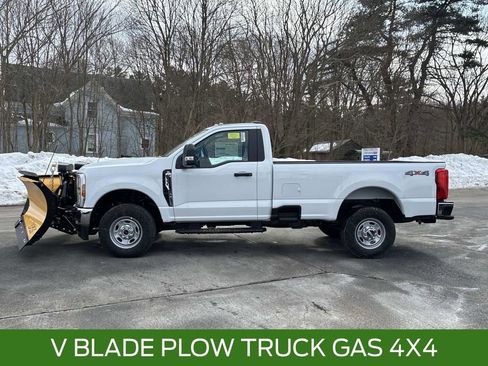 New 2026 Ford F250 XL w/ XL Chrome Package image 2
