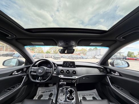 Used 2020 Kia Stinger GT-Line w/ Sun & Sound Package RWD image 12