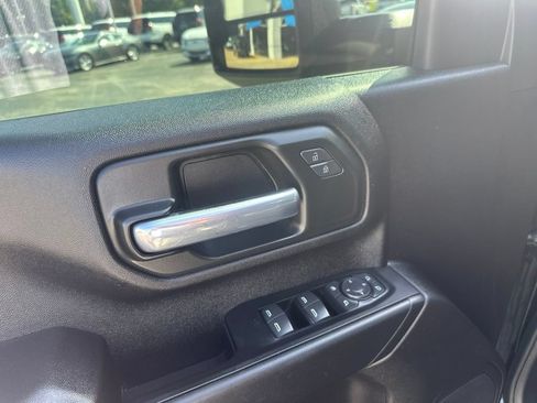 Used 2025 Chevrolet Silverado 2500 Custom w/ Custom Value Package AWD/4WD image 16