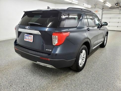 Used 2022 Ford Explorer XLT w/ Equipment Group 202A image 4
