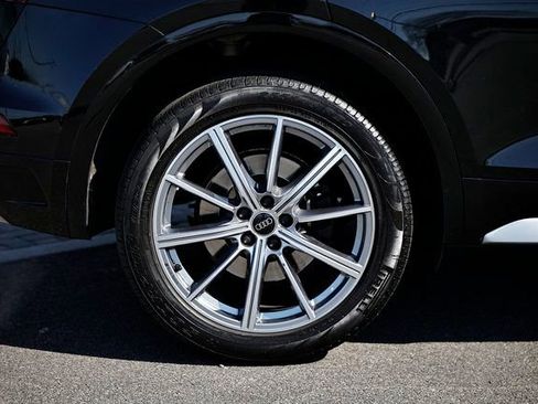 Certified 2024 Audi SQ5 Premium AWD/4WD image 5