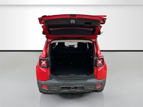 Used 2015 Jeep Renegade Latitude image 23