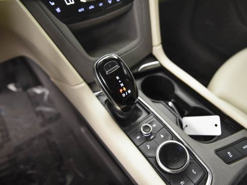 Used 2022 Cadillac XT6 Premium Luxury image 22