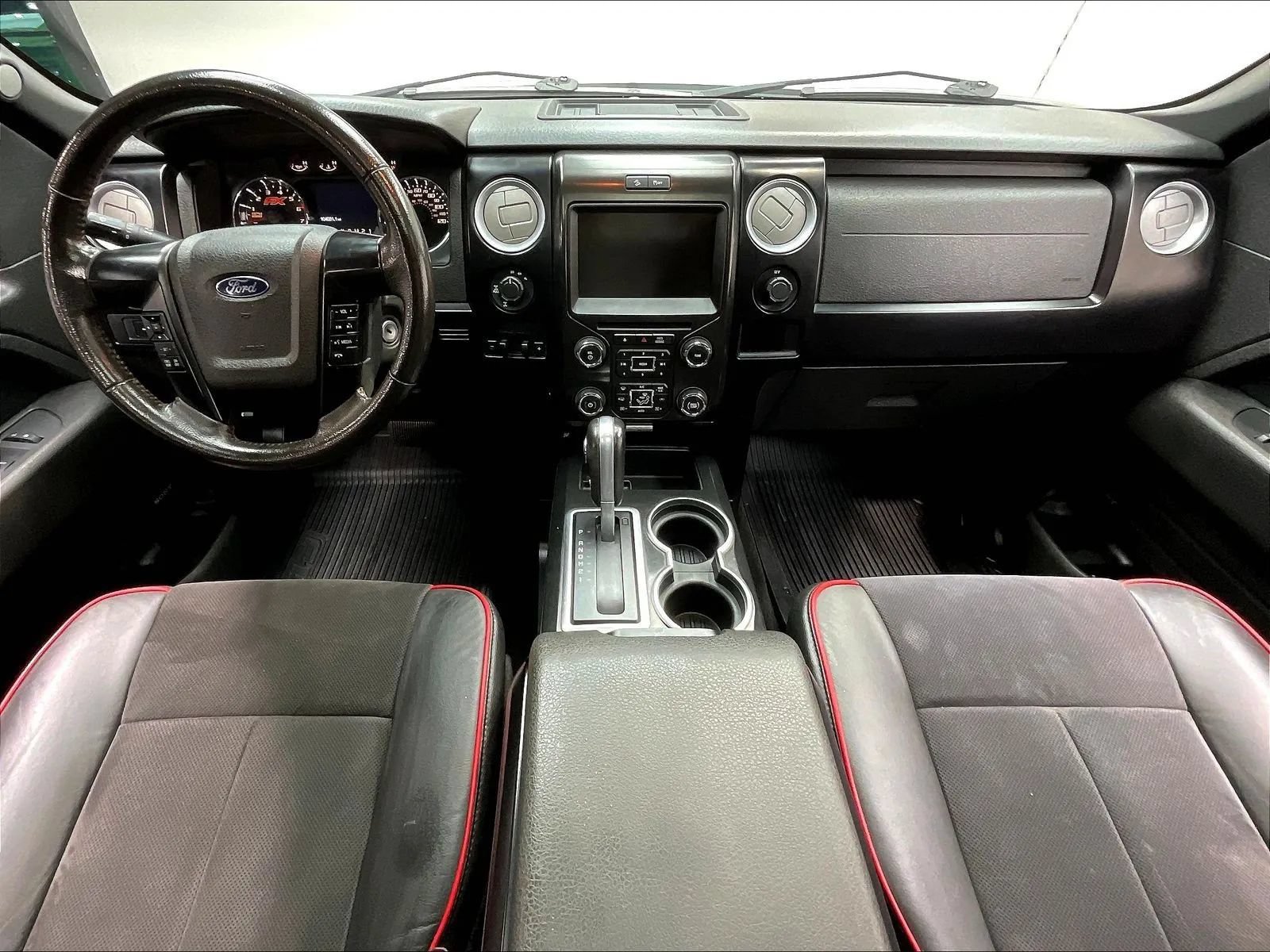 Used 2014 Ford F150 FX4 w/ Equipment Group 402A Luxury AWD/4WD image 2