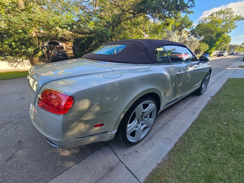 Used 2014 Bentley Continental GT image 32