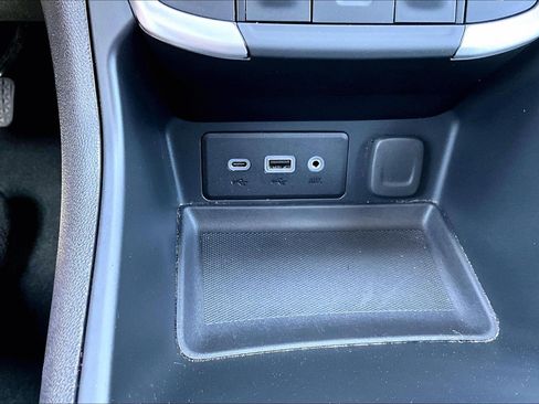 Certified 2024 GMC Terrain SLE FWD image 16