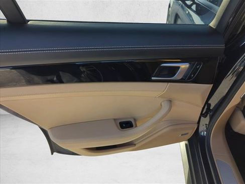 Used 2018 Porsche Panamera 4 AWD/4WD image 9