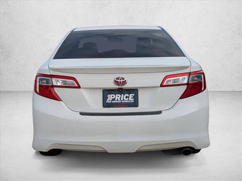 Used 2013 Toyota Camry SE image 7