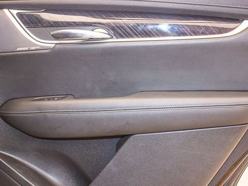 Used 2020 Cadillac XT6 Premium Luxury image 14