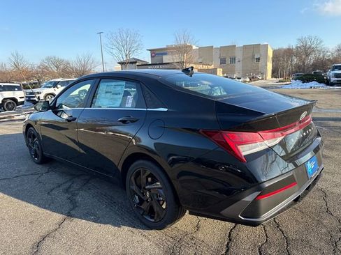 New 2026 Hyundai Elantra SEL Sport image 9