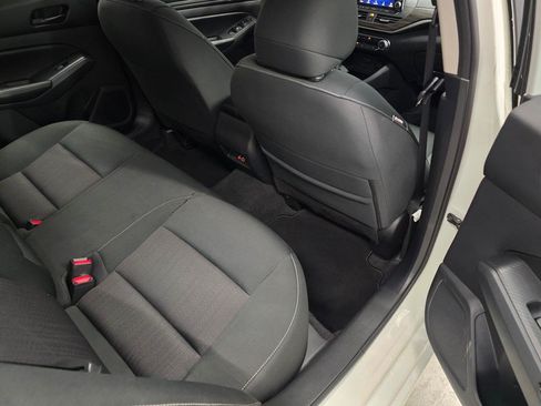 Used 2024 Nissan Altima 2.5 SV FWD image 29