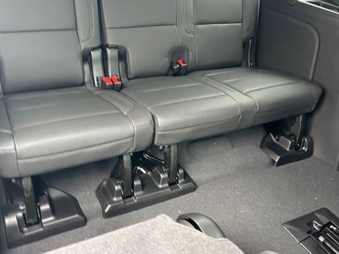 New 2026 Chevrolet Suburban LT w/ Comfort Package image 45