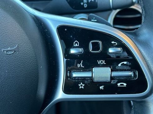 Used 2019 Mercedes-Benz E 300 image 27