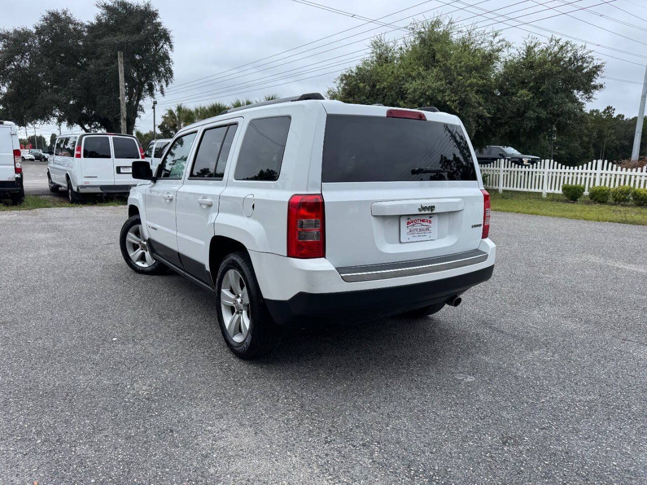 Used 2014 Jeep Patriot Limited FWD image 32
