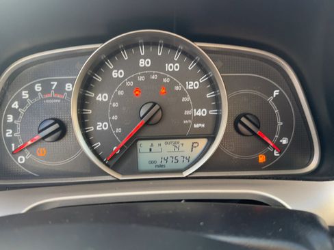 Used 2013 Toyota RAV4 LE AWD/4WD image 12