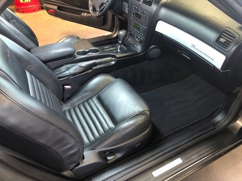 Used 2003 Ford Thunderbird RWD image 5