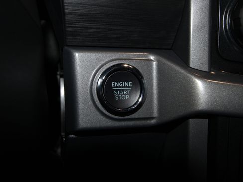 New 2025 Ford F150 XLT w/ Equipment Group 302A MID image 11