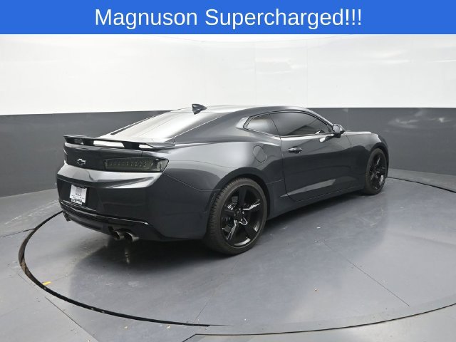 Used 2017 Chevrolet Camaro SS RWD image 10