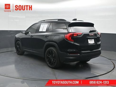Used 2020 GMC Terrain SLE w/ Driver Convenience Package AWD/4WD image 8