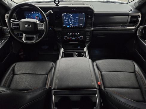 Used 2025 Ford F250 Lariat w/ Chrome Package image 32