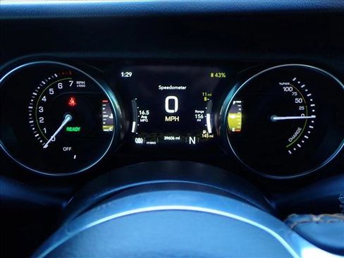 Used 2021 Jeep Wrangler Unlimited Sahara image 23