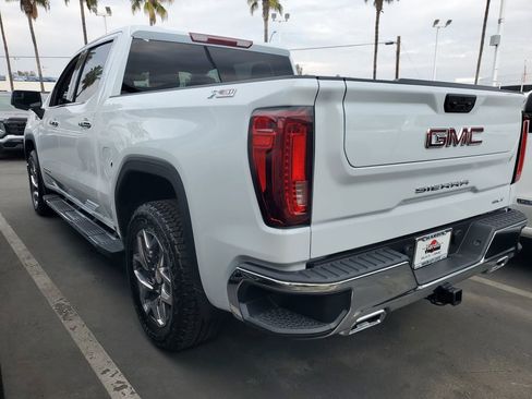 New 2026 GMC Sierra 1500 SLT w/ SLT Premium Package image 3