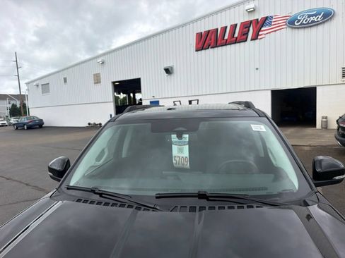 Used 2026 Ford Expedition Active AWD/4WD image 18