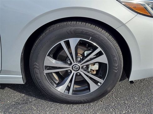 Used 2023 Nissan Sentra SV image 6