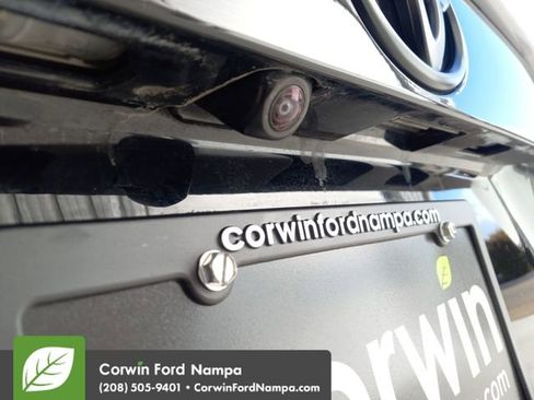 Used 2022 Toyota RAV4 Limited image 29