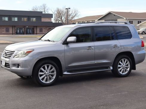 Used 2010 Lexus LX 570 4WD image 10