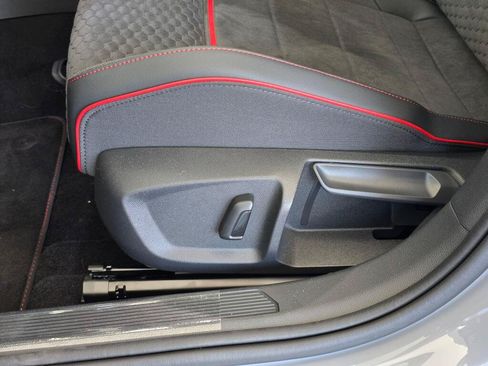 New 2026 Volkswagen GTI SE FWD image 20