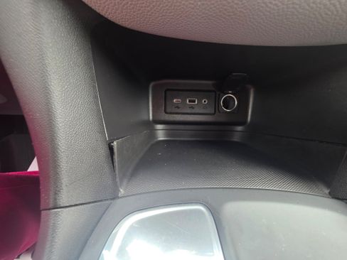 Used 2021 Chevrolet Equinox LT FWD image 14