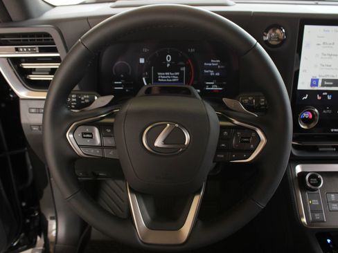 Used 2026 Lexus GX 550 AWD/4WD image 12
