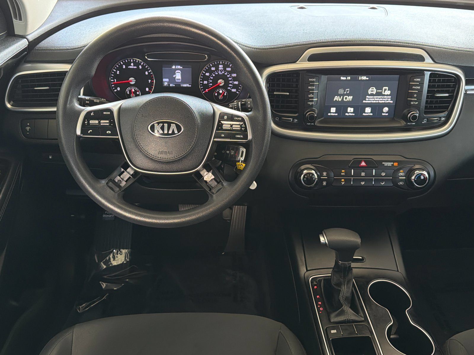 Used 2019 Kia Sorento L FWD image 13