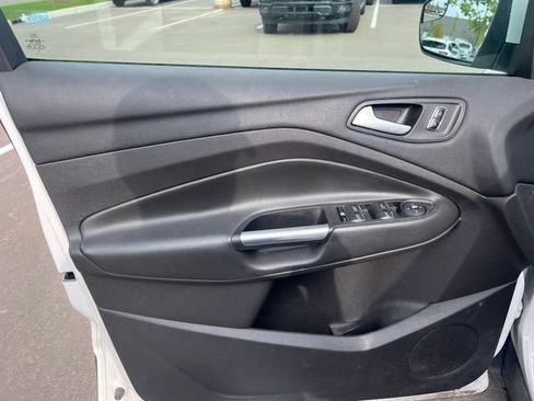 Used 2015 Ford Escape SE w/ Equipment Group 201A AWD/4WD image 12
