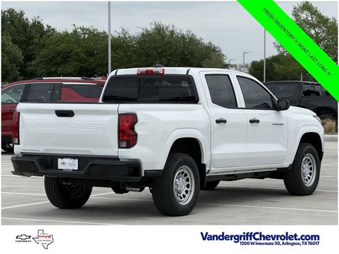 Used 2026 Chevrolet Colorado W/T RWD image 4