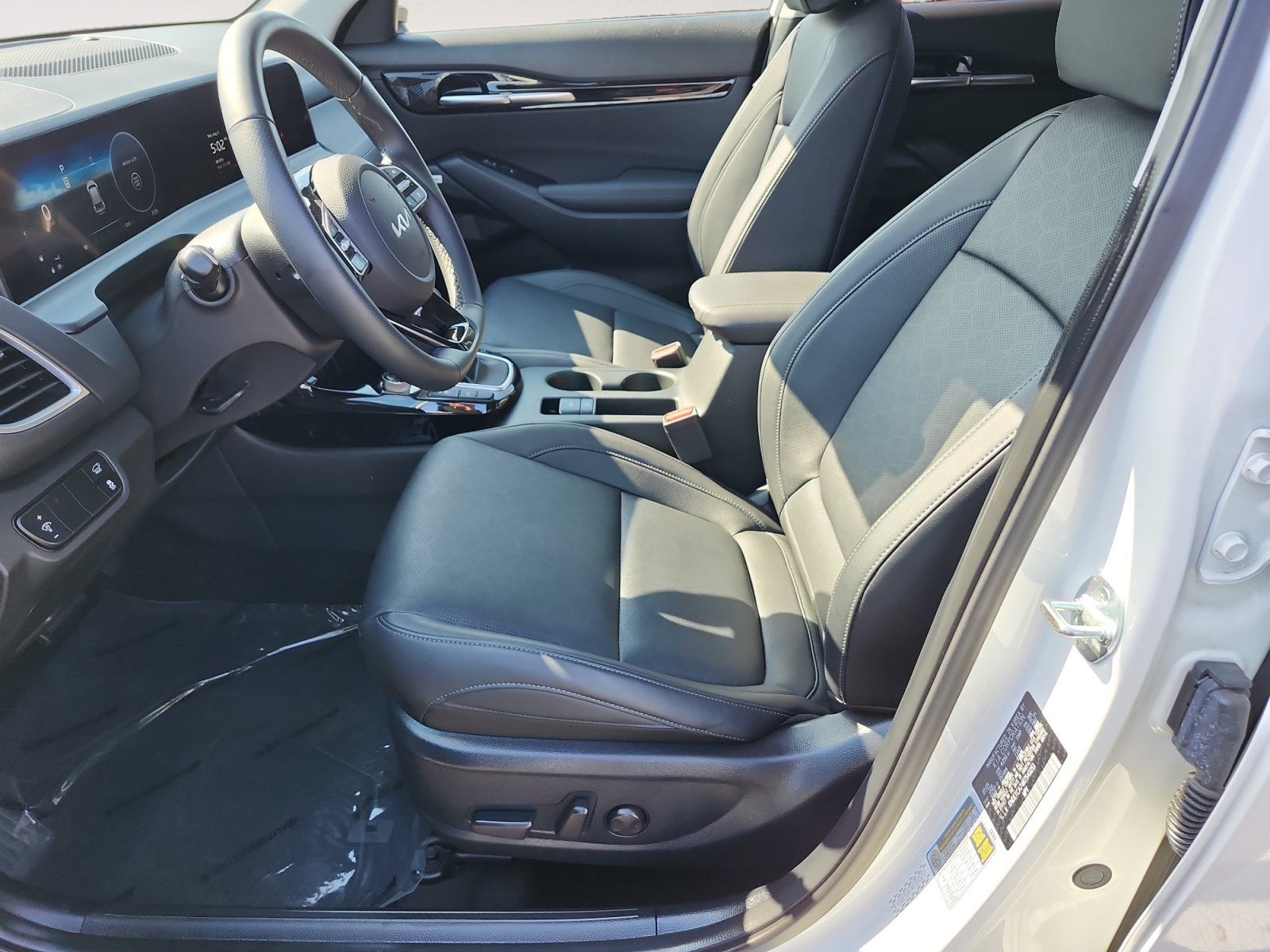 Used 2024 Kia Seltos SX w/ SX Sunroof Package AWD/4WD image 9