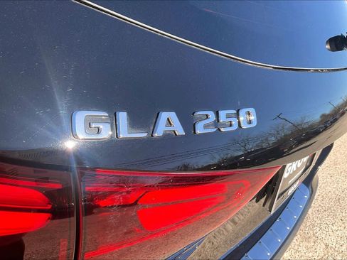 Used 2025 Mercedes-Benz GLA 250 image 30