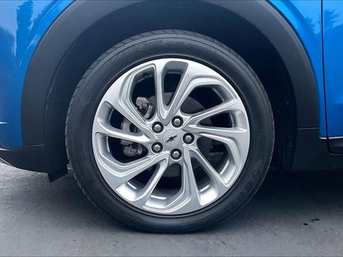 Used 2022 Chevrolet Bolt EUV LT image 12