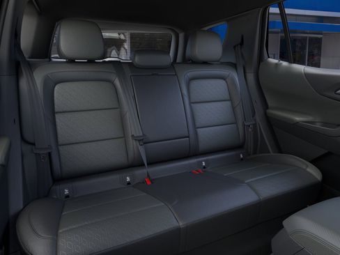 New 2026 Chevrolet Equinox LT image 17
