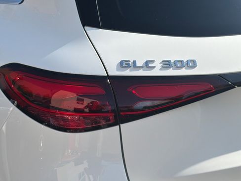 New 2027 Mercedes-Benz GLC 300 image 27
