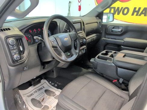Used 2023 Chevrolet Silverado 1500 Custom image 12