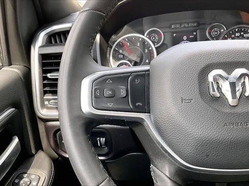 Used 2025 RAM 2500 Big Horn AWD/4WD image 29
