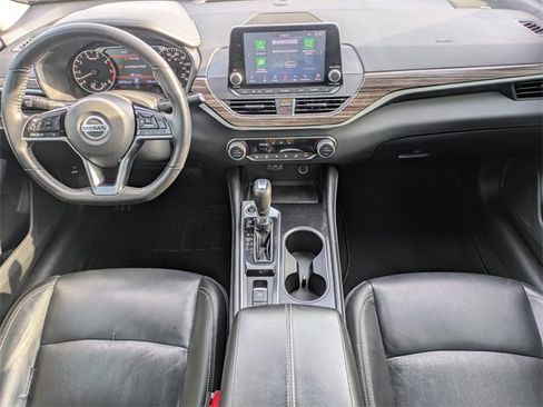 Used 2020 Nissan Altima 2.0 Platinum image 16