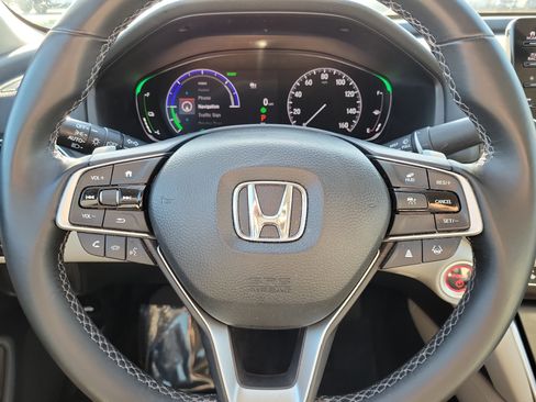 Used 2022 Honda Accord Touring image 17