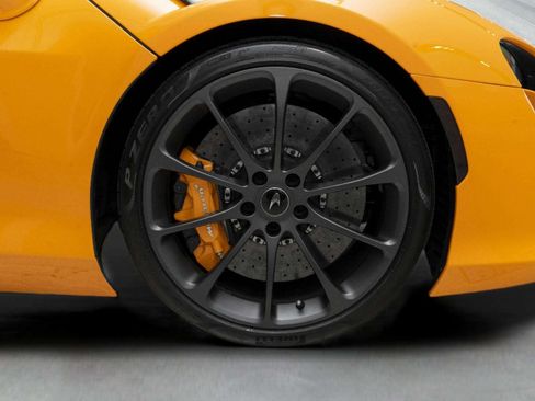 Used 2026 McLaren Artura Spider RWD image 45