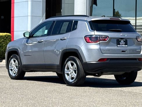 Used 2024 Jeep Compass Latitude AWD/4WD image 8