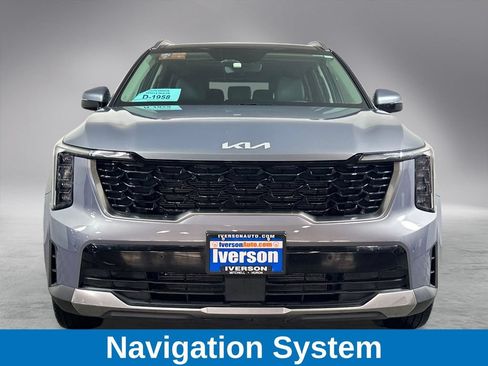 Used 2024 Kia Sorento S w/ Panoramic Sunroof Package AWD/4WD image 3
