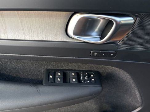 New 2026 Volvo XC40 B5 Plus w/ Protection Package Premier AWD/4WD image 18